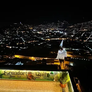 Itchimbia Garden Con La Mejor Vista De Y Spa Quito